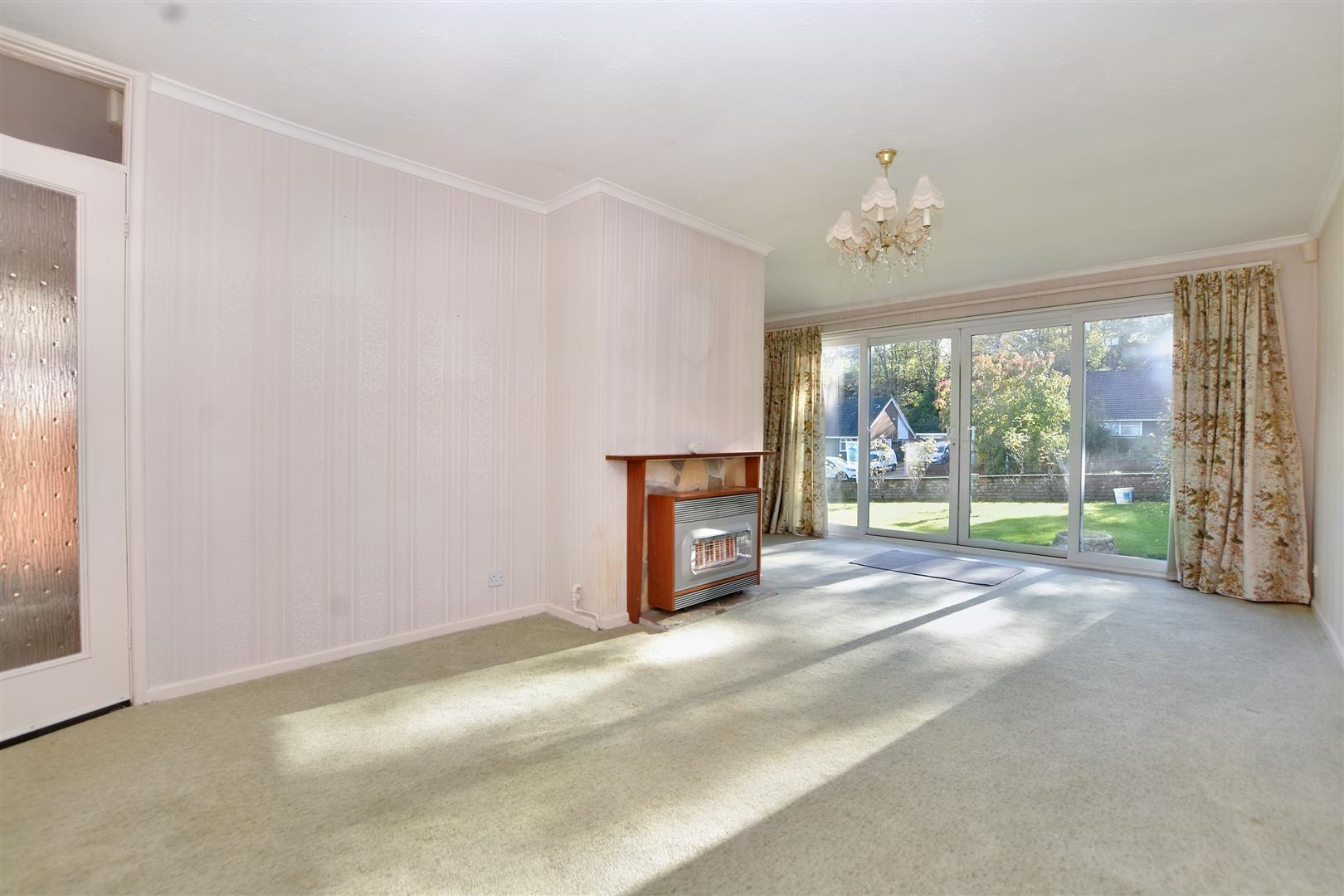 Property Details for Burton Road Eastbourne BN21 2RW Town Property